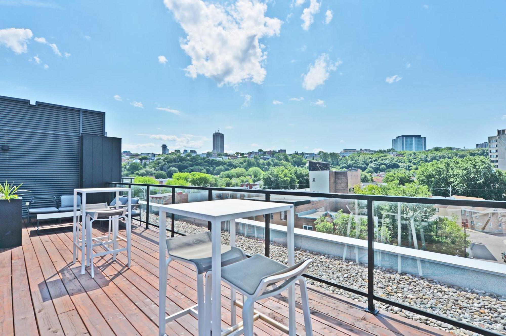 La Vie Est Belle: Free Parking, Gym, Rooftop Terrace Квебек Экстерьер фото